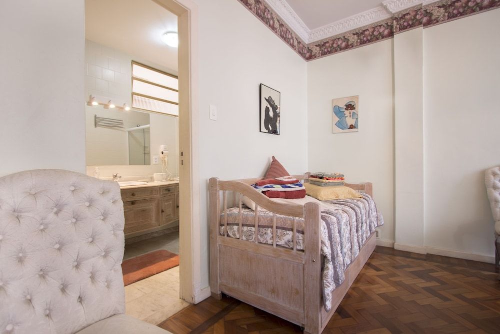 undefined LineRio Praia de Copacabana 375 10