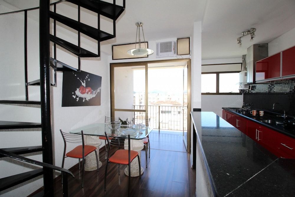 undefined Pineapples F1106 Copacabana Penthouse and Pool 8