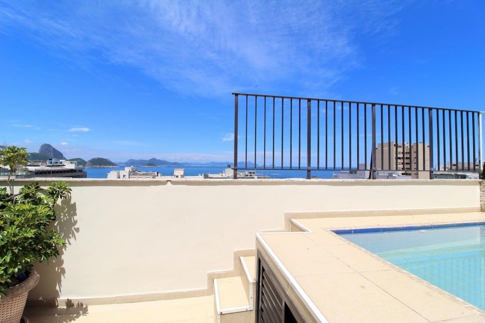 undefined Pineapples F1106 Copacabana Penthouse and Pool 2