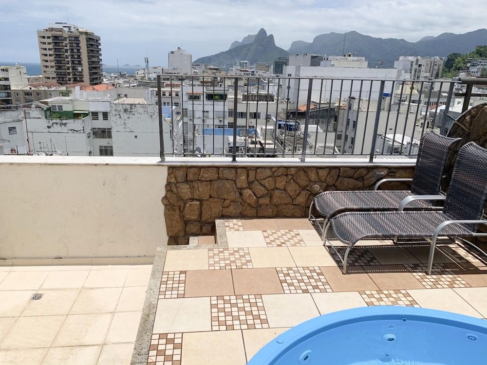 undefined Pineapples F1106 Copacabana Penthouse and Pool 7