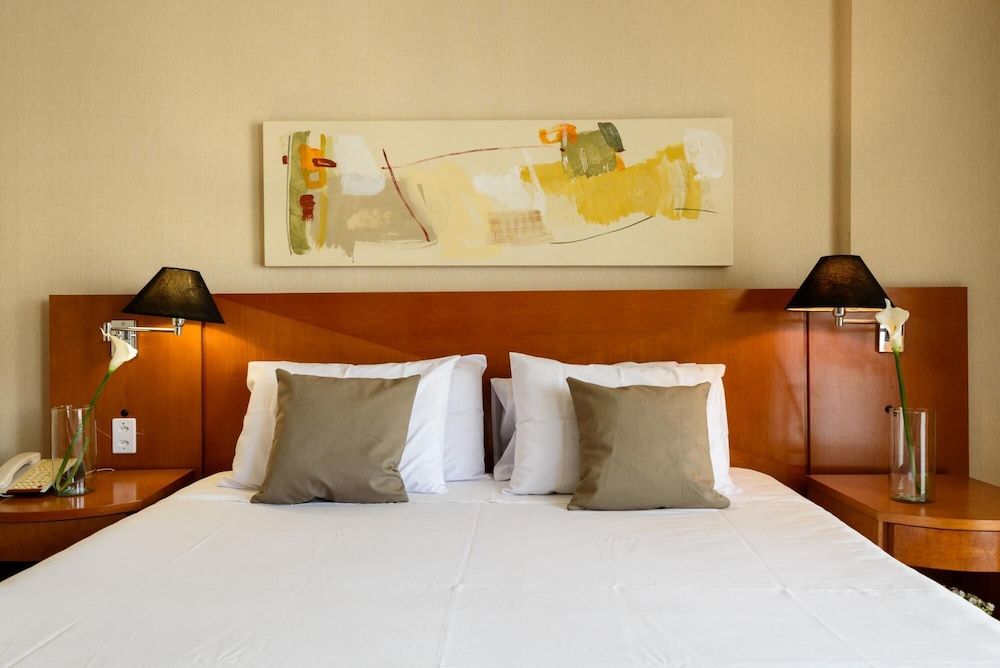 undefined Cavirio T7 Suite Pool Gym Beach 10