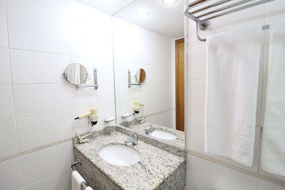 undefined Suite Pool and gym Bpremium T1 Z10 10