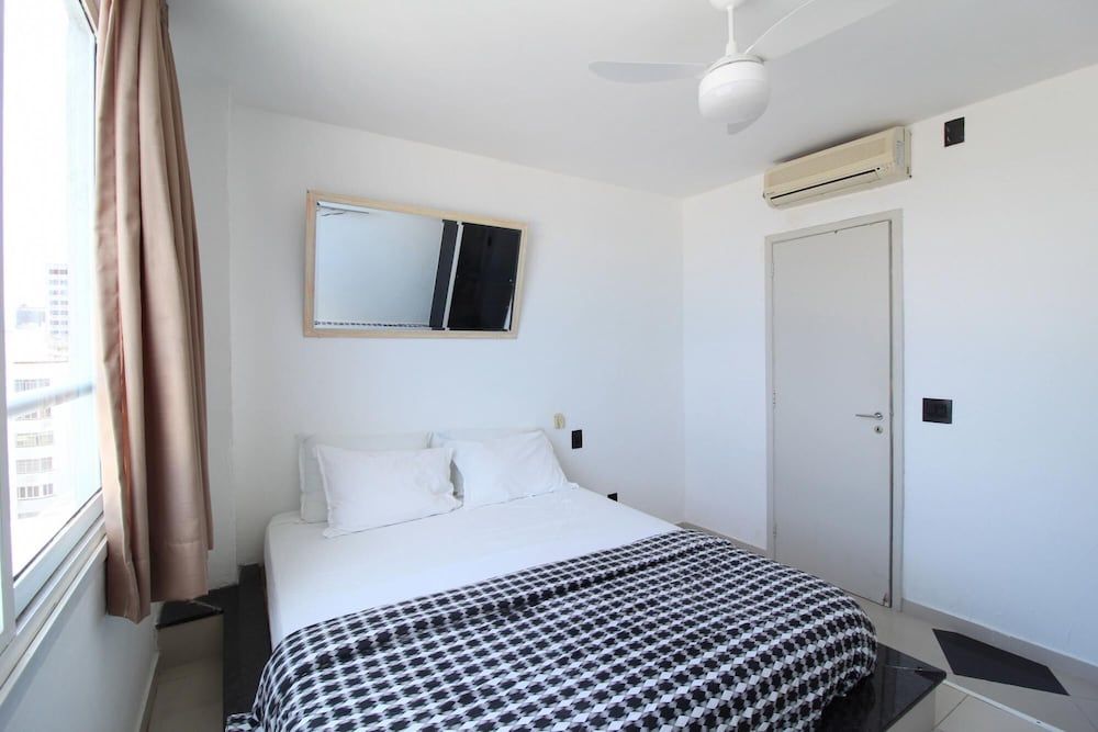 undefined Pineapples F8 Copacabana Quiet Penthouse 2