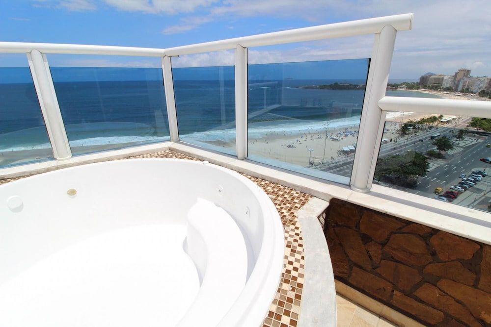 undefined Pineapples F8 Copacabana Quiet Penthouse