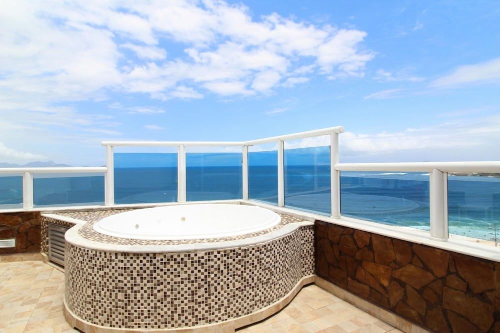 undefined Pineapples F8 Copacabana Quiet Penthouse 3