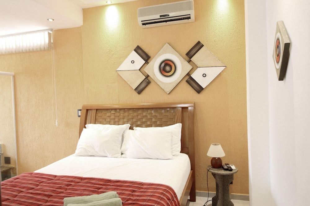 undefined Pineapples F1137 Copacabana Elegant Penthouse 10