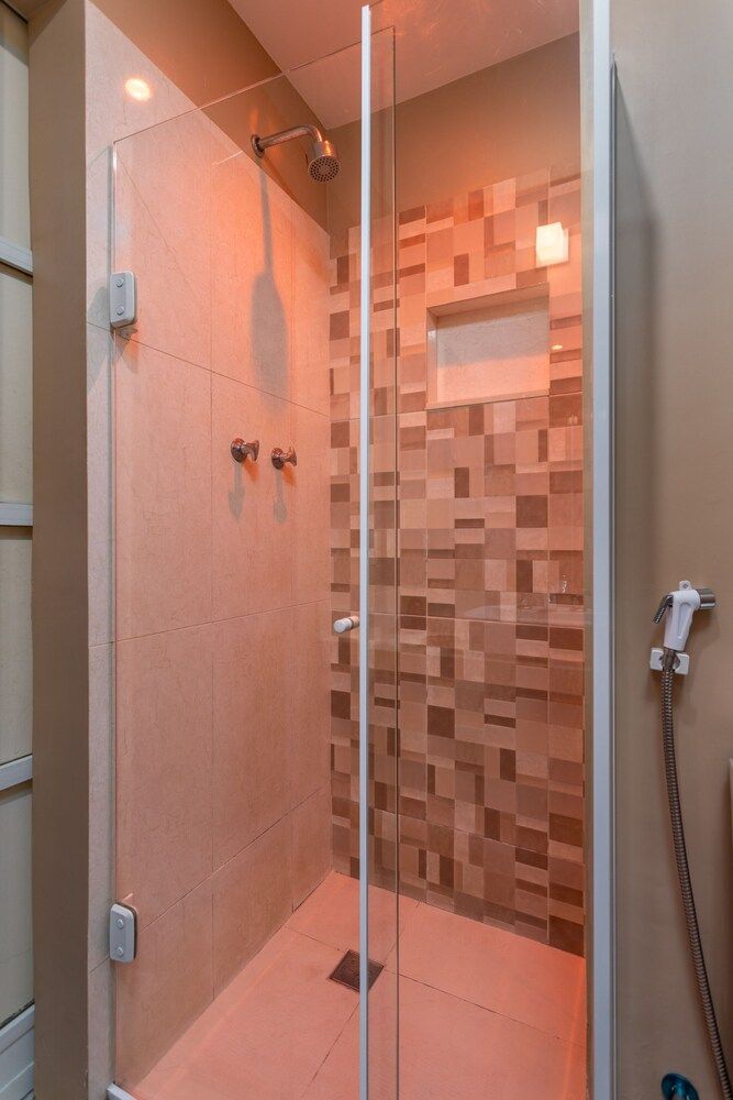 6 Minutes From Ipanema Beach and Close to the Underground J801 Apartment 19