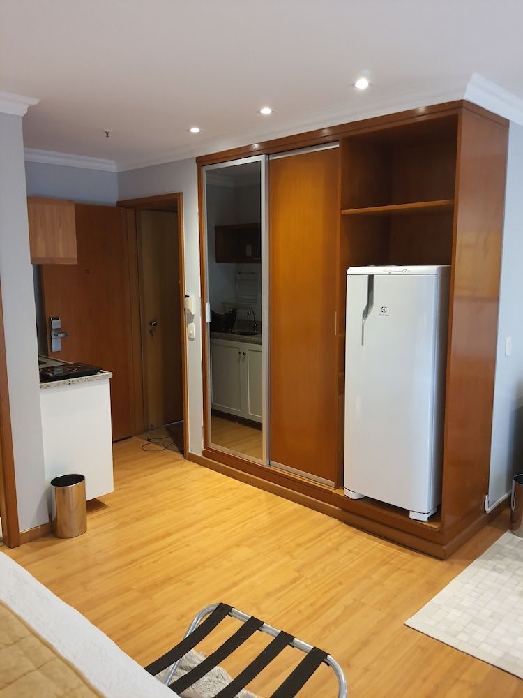 undefined Barra First 4