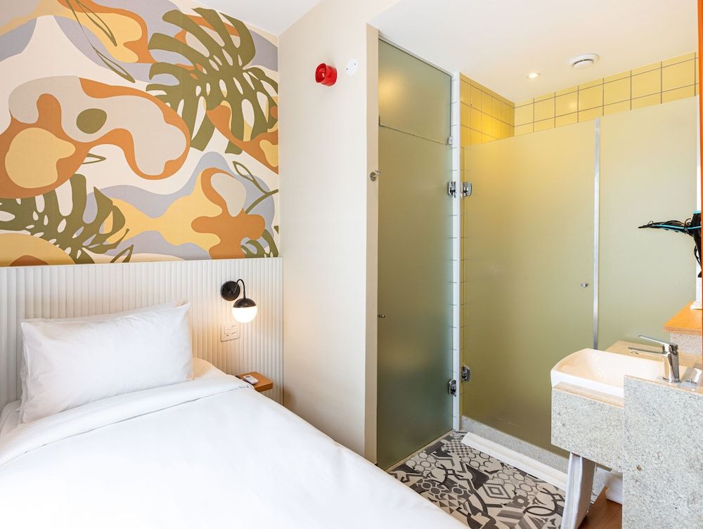 undefined B&B HOTEL Santos Dumont 2