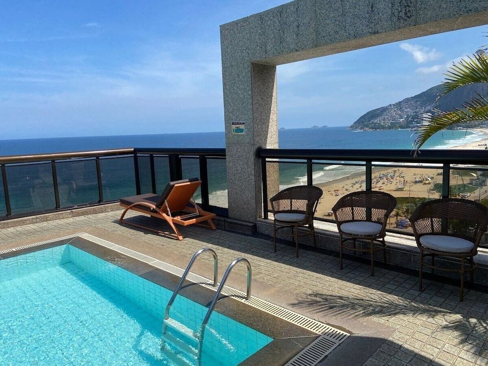 undefined Vieira Souto 8