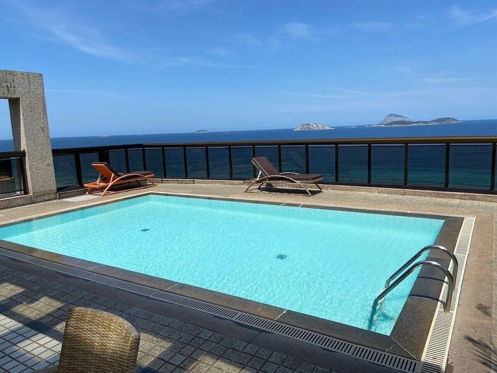 undefined Vieira Souto 10