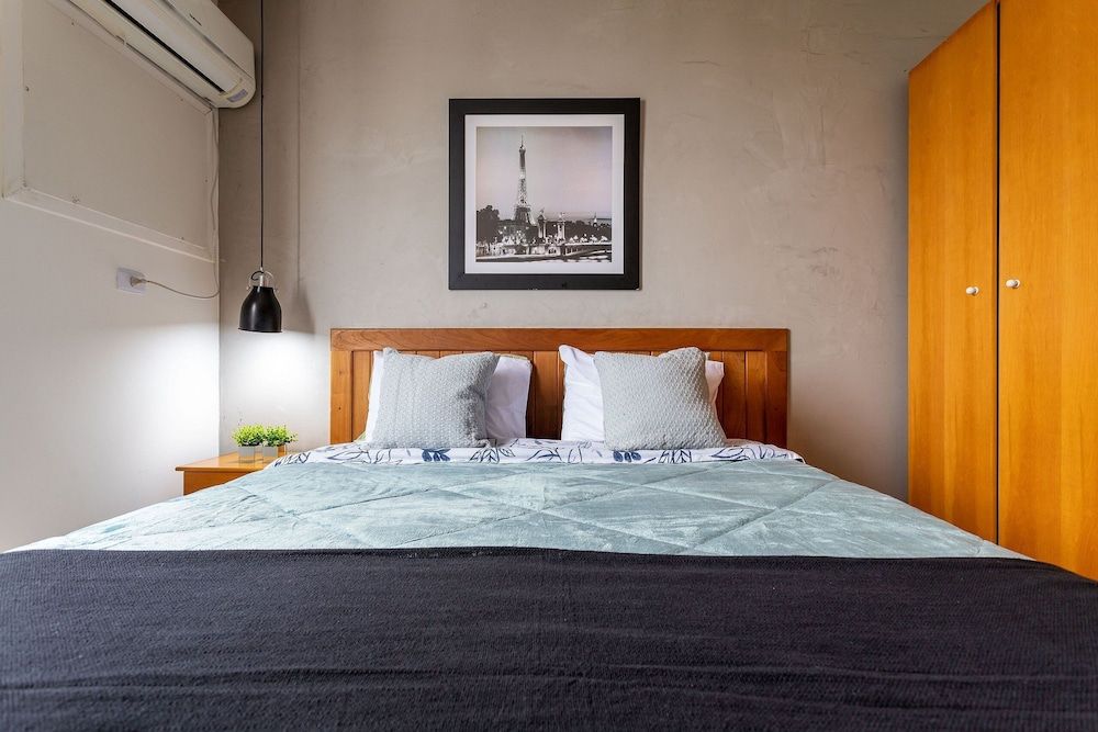 undefined Top Leblon 4