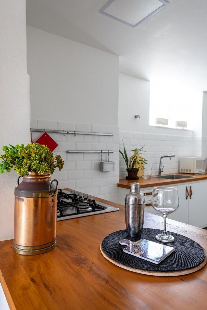 undefined Comfort and Elegance in Ipanema Bt1206 6