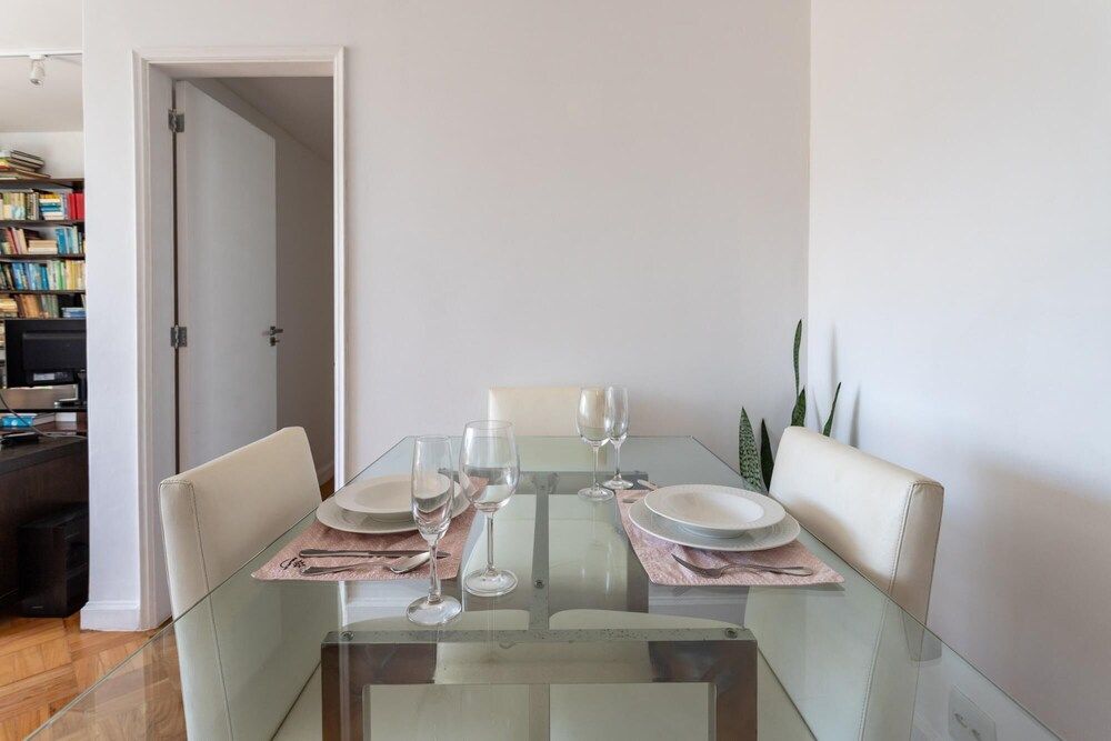 undefined Comfort and Elegance in Ipanema Bt1206 9