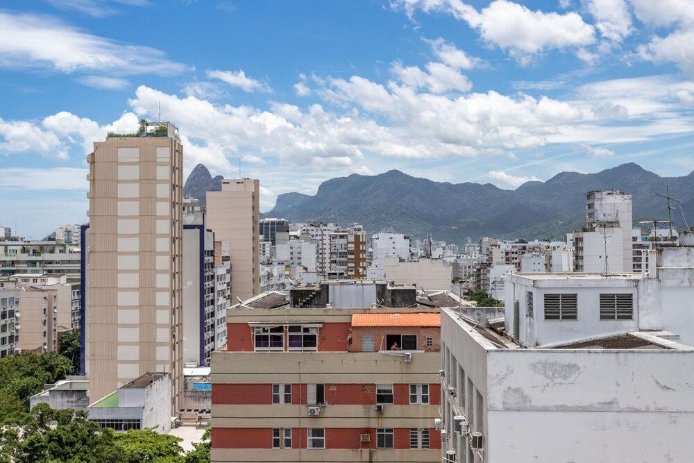 undefined Comfort and Elegance in Ipanema Bt1206 2