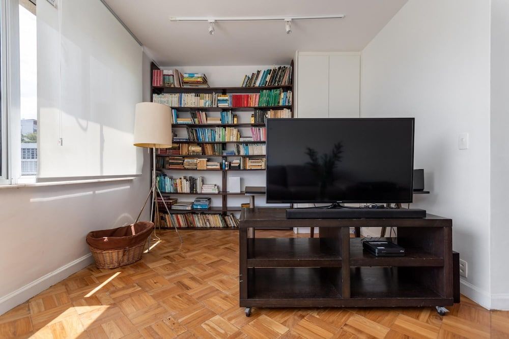 Comfort and Elegance in Ipanema Bt1206 Apartment 25