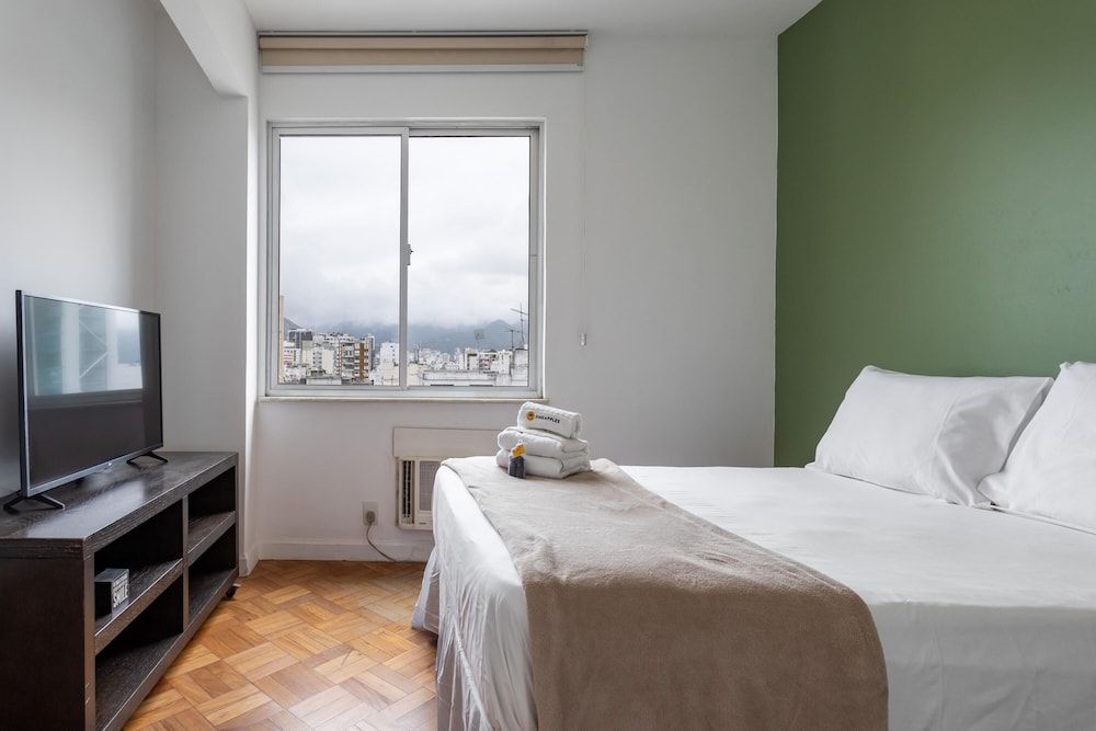 Comfort and Elegance in Ipanema Bt1206 Apartment 26