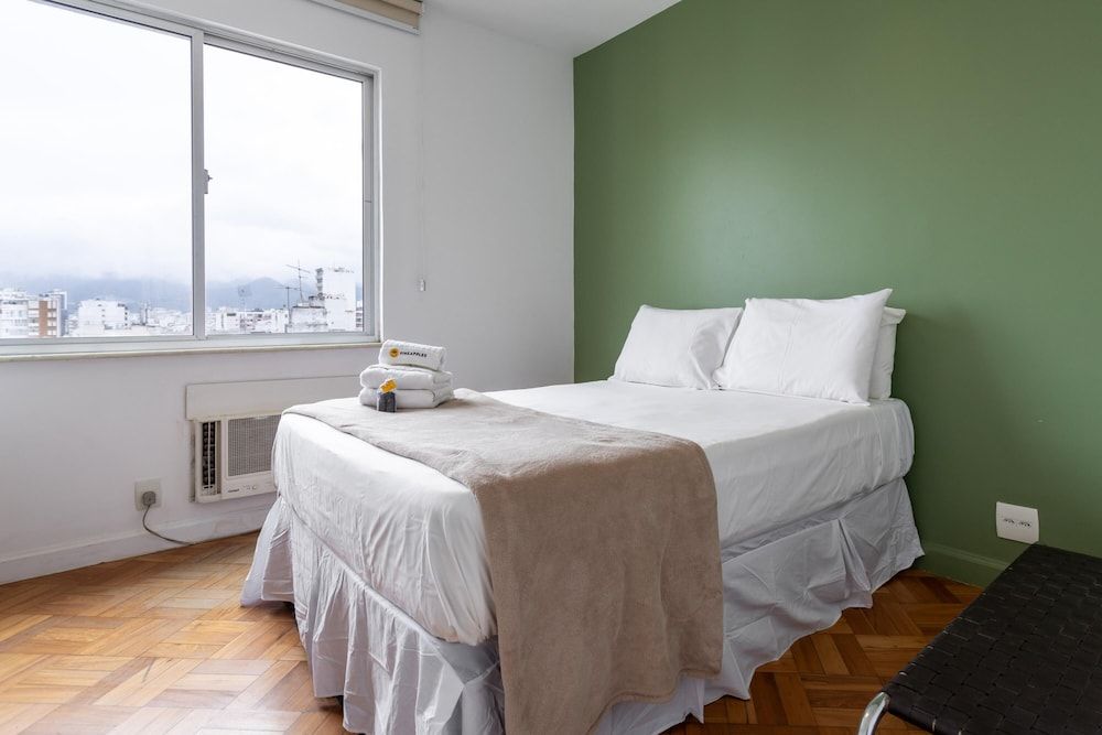 Comfort and Elegance in Ipanema Bt1206 Apartment 5