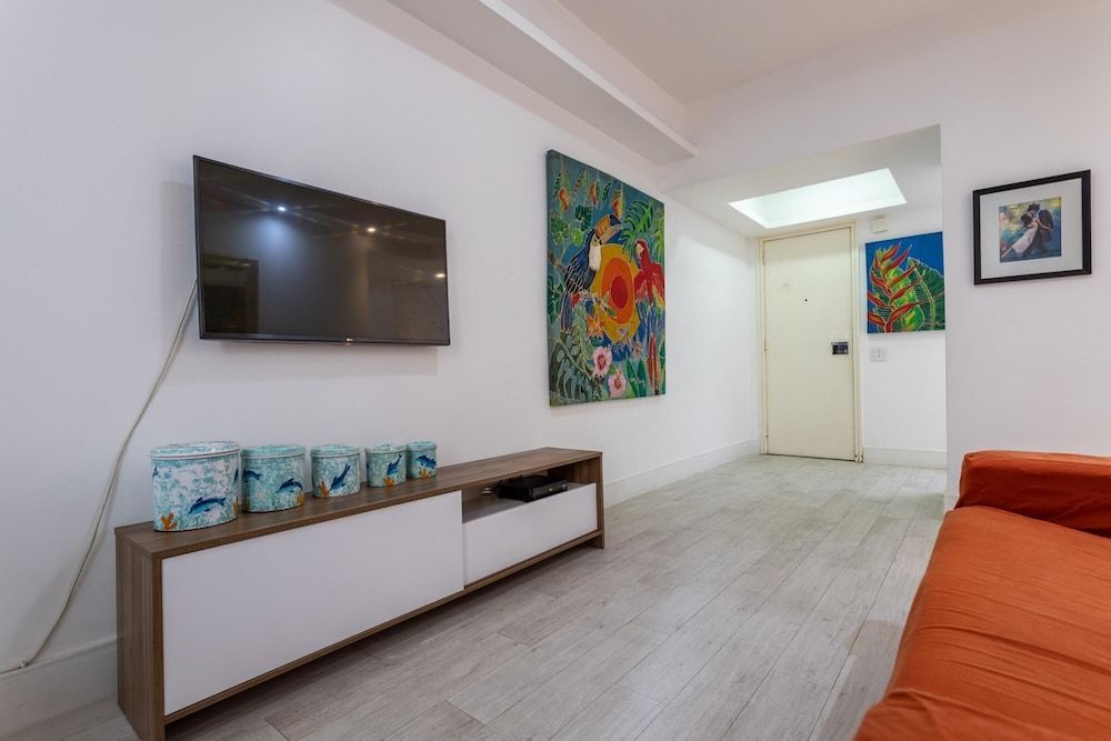 undefined 2 Minutes From Copacabana Beach A502 8