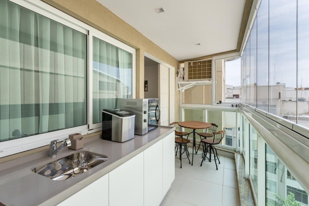 undefined Majestic Ipanema 1 BDR Re703 Z2