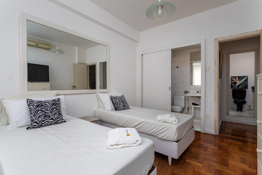 A 2 Minutos de la Playa de Copacabana A801 Apartment 3