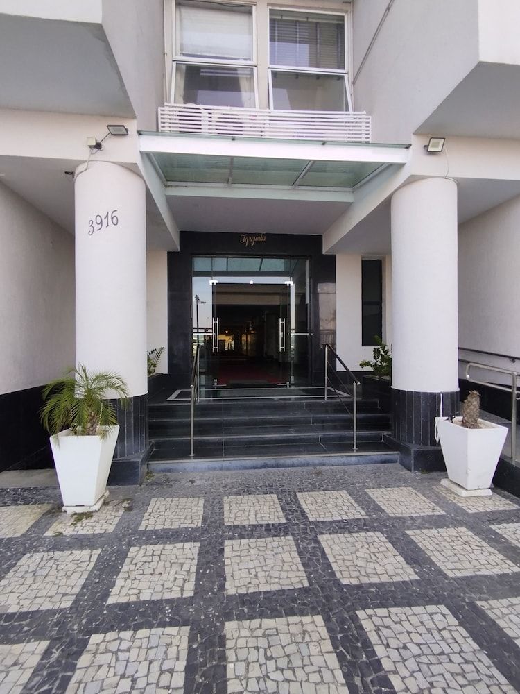 undefined A 2 Minutos de la Playa de Copacabana A801 3