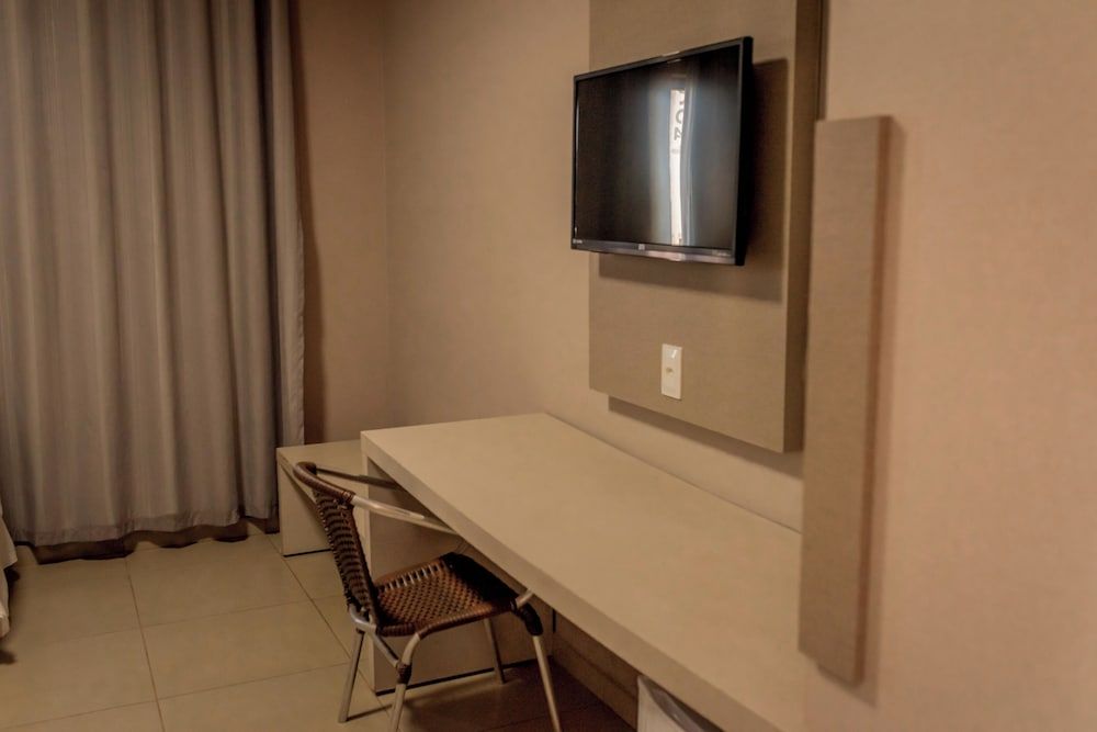 Fenix Hotel Araxa Standard Triple Room 8