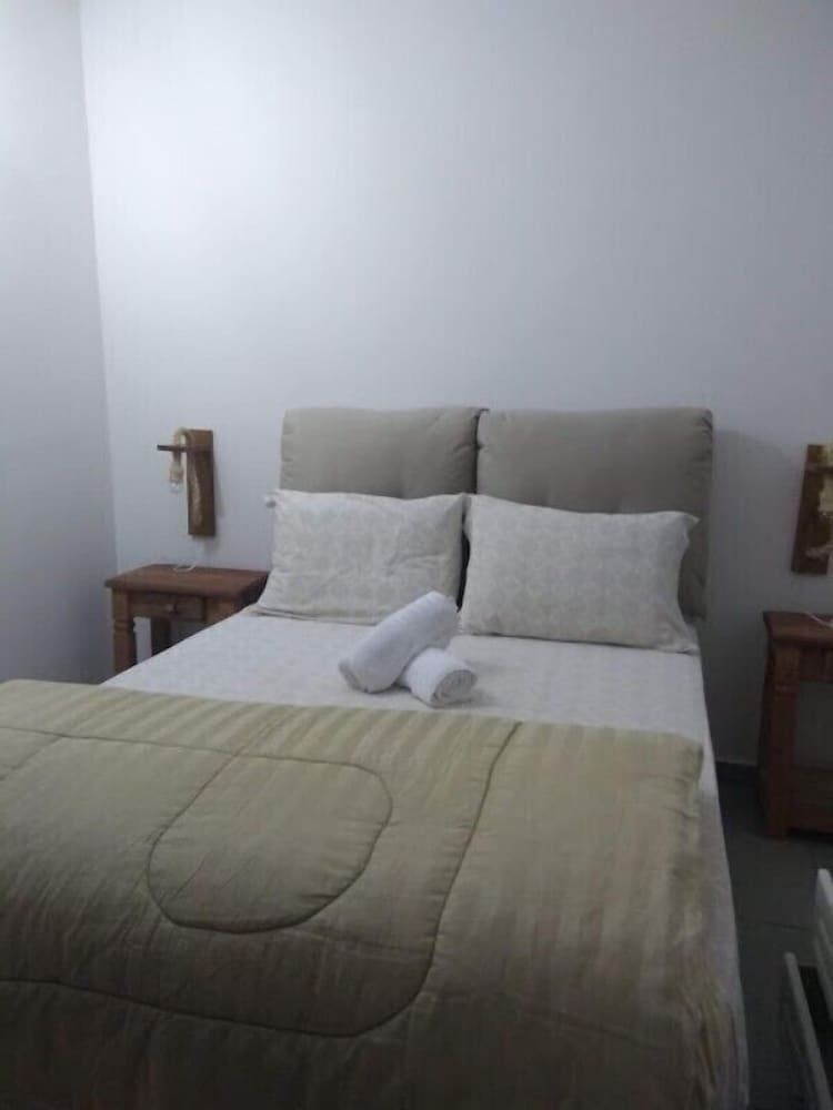 Deluxe Suite (8)