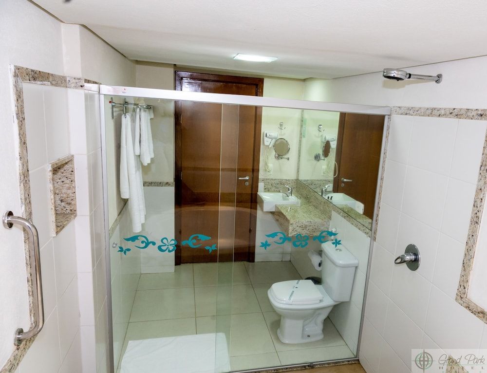 Grand Park Hotel Executive Room 6