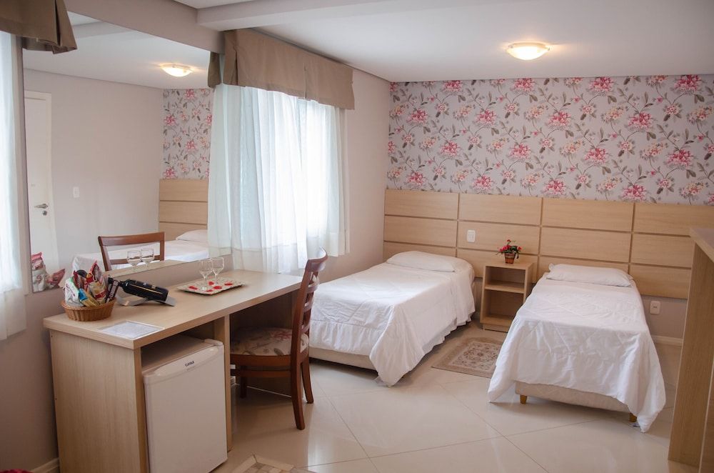 Pousada Lanai Deluxe Quadruple Room