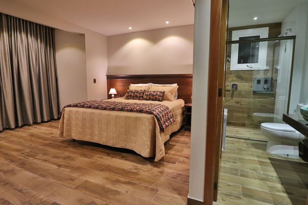 Deluxe Double or Twin Room, Garden View