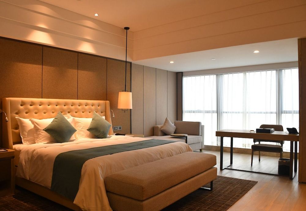 Premier Room, 1 King Bed, Non Smoking