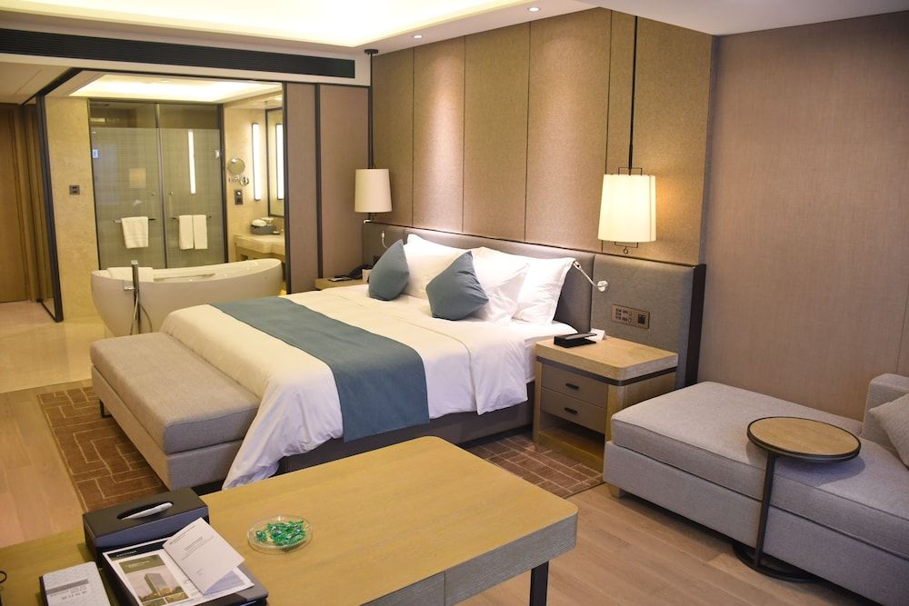 Superior Room, 1 King Bed, Non Smoking
