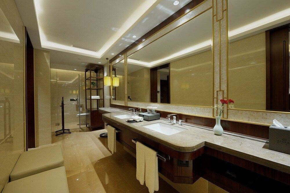 Hangzhou Capital Star Hotel Superior Double Room 2