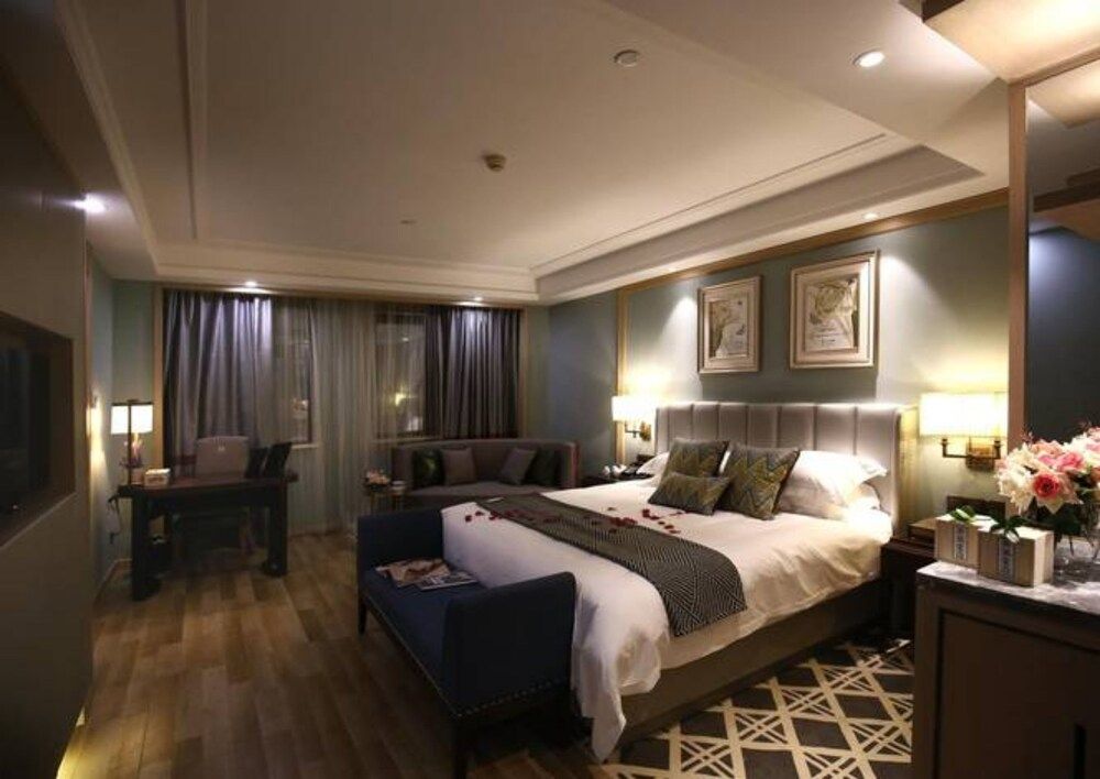 undefined Hangzhou New Jiulong Hotel 9