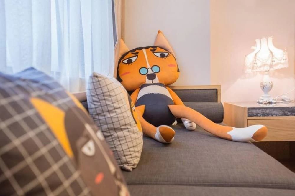 Candice Hotel Apartment Family Room 2