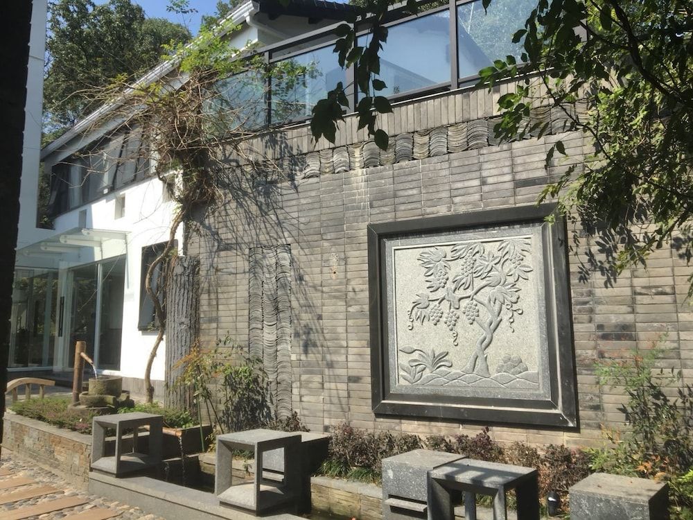 undefined Green Sleeves 2