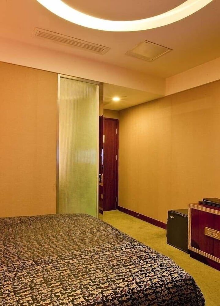 Tieliu Business Hotel Superior Double Room 2