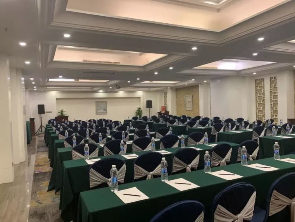 undefined Hangzhou Braim Canal Hotel