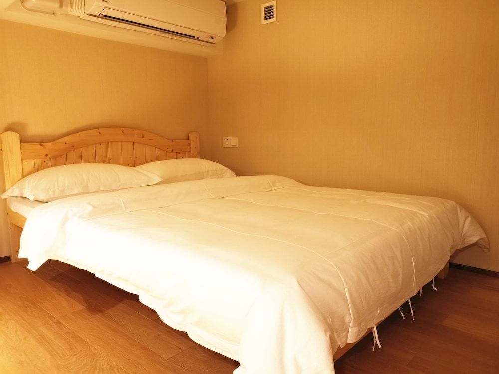 undefined EFC Qingchengli Loft Apartment 10