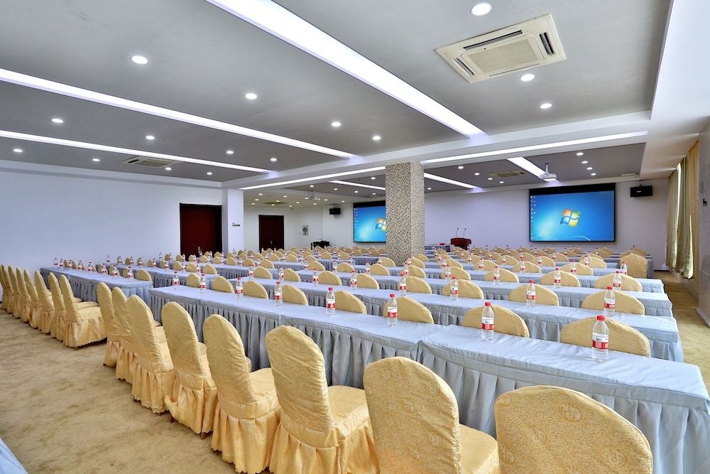 undefined Yuyou Hotel 8