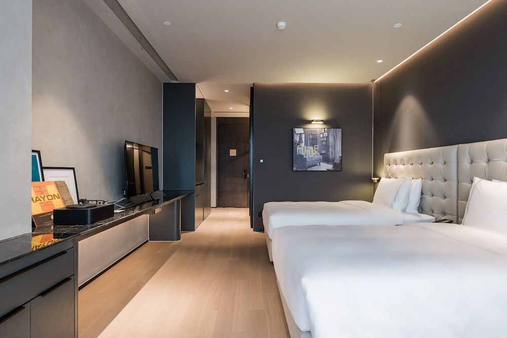 undefined Twinkle Hotel 2