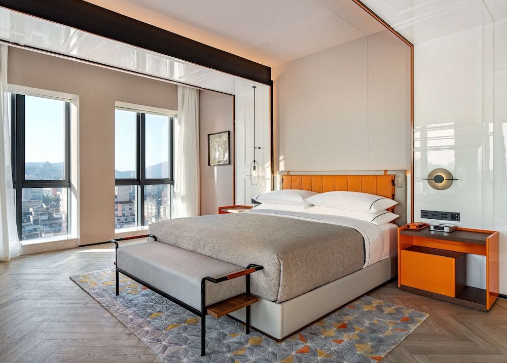 Premium Room, 1 King Bed