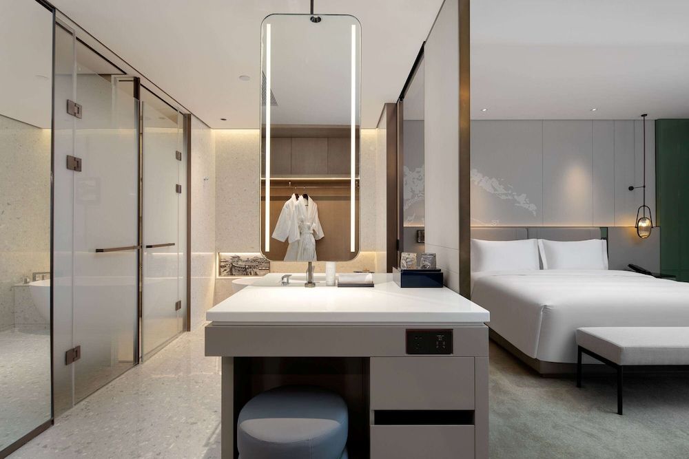 Executive Room, 1 King Bed, Non Smoking