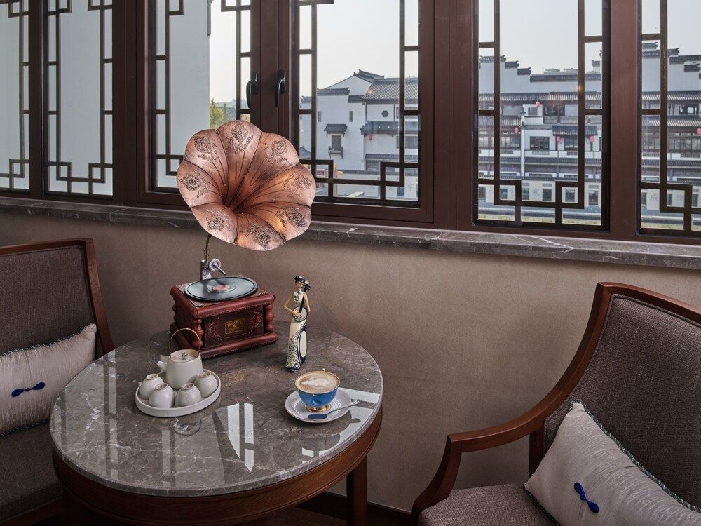 Family Suite, Connecting Rooms