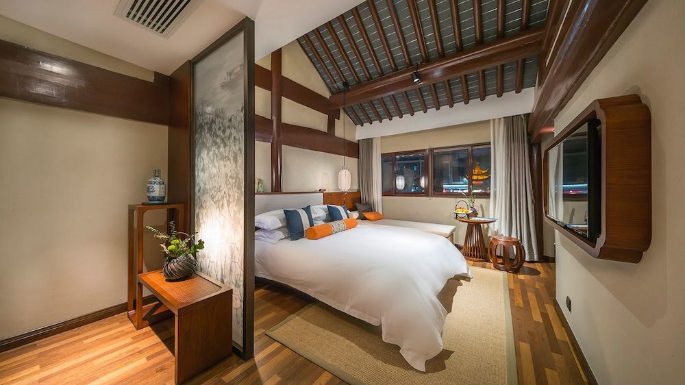 Superior Room A