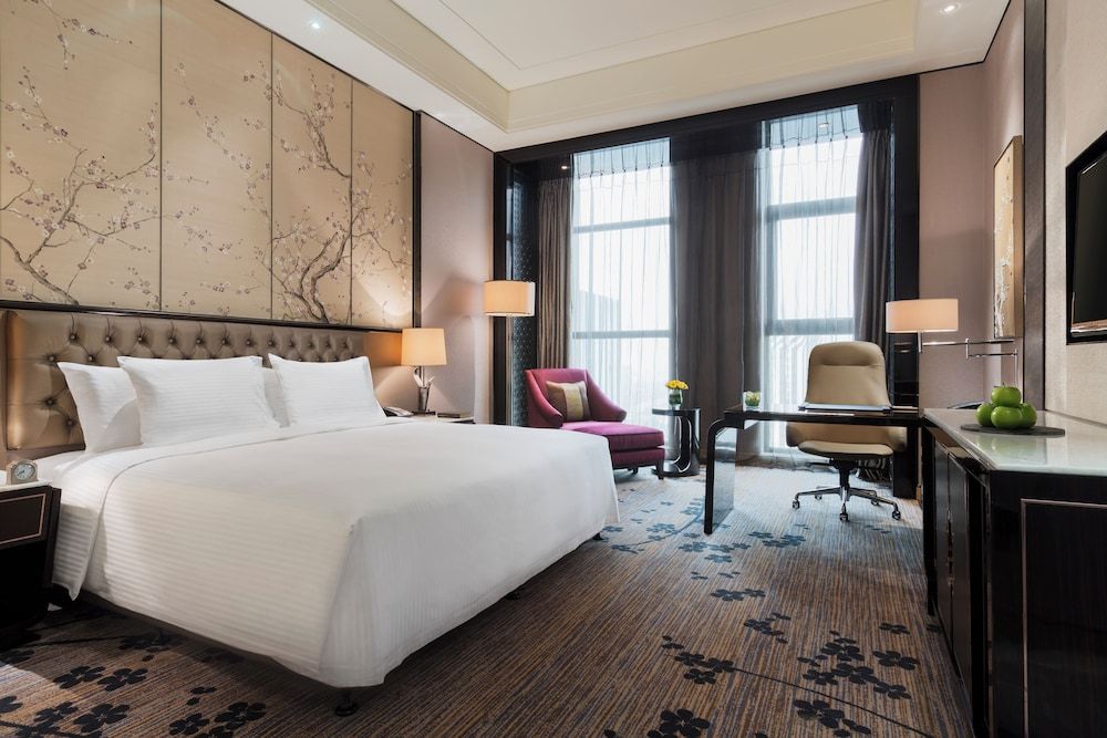 Superior Room, 1 King Bed
