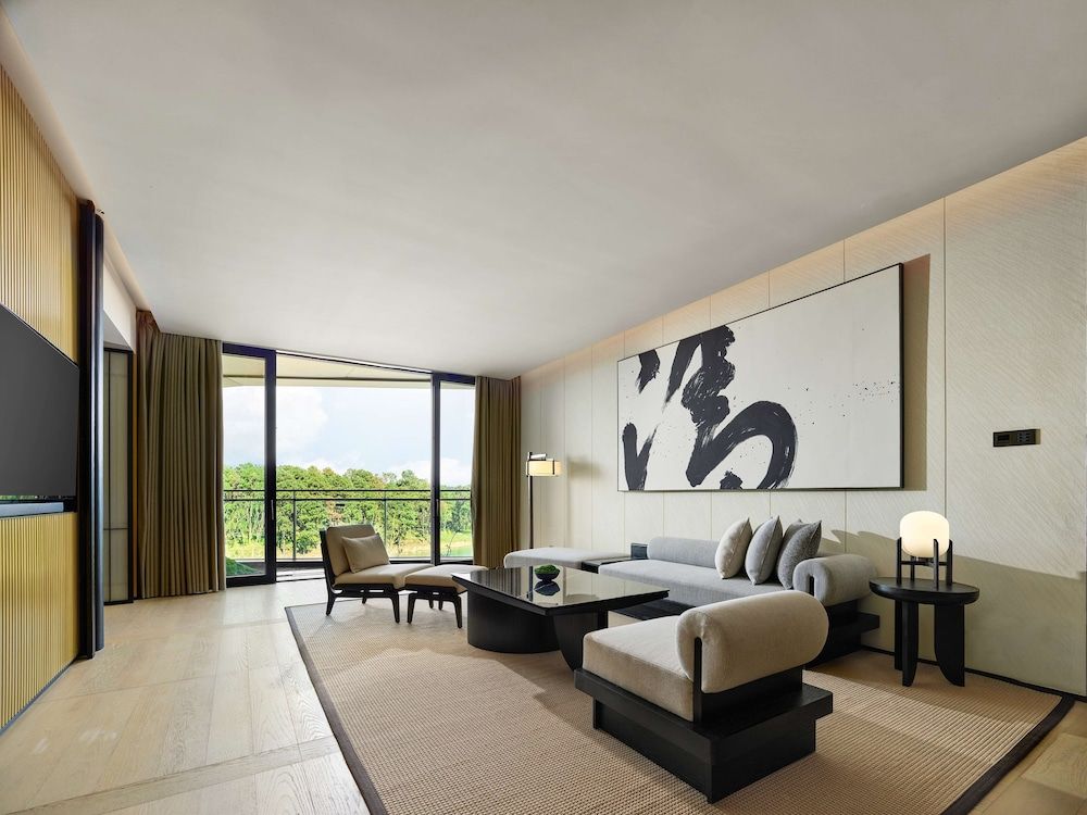 Hilton Nanjing Niushoushan Suite, 1 King Bed (Ambassador) 2