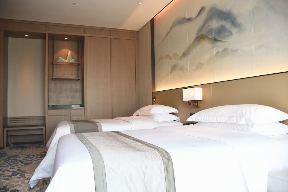 Superior Queen Room with Garden View