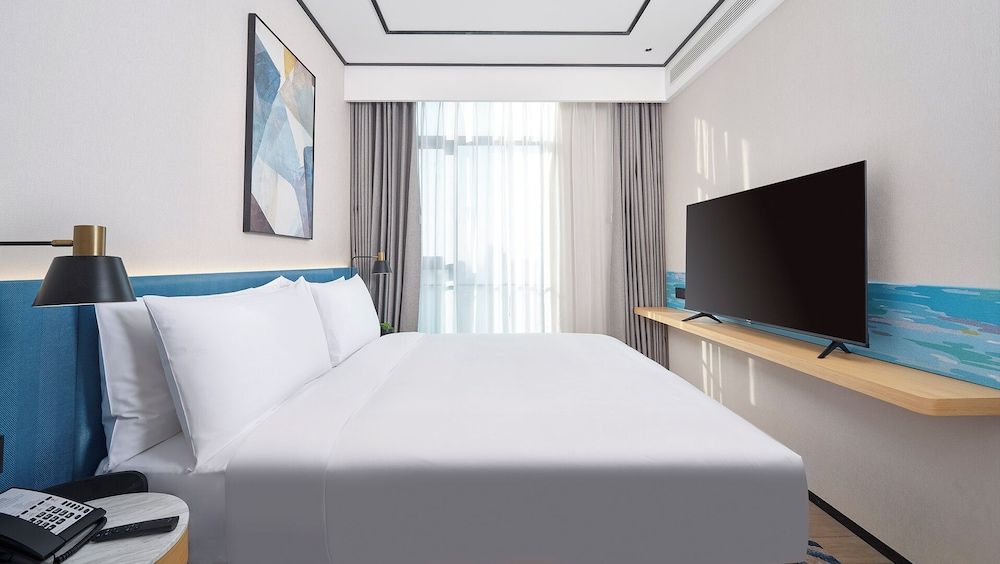 Deluxe Suite, 1 King Bed
